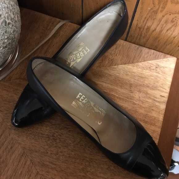 Salvatore Ferragamo Shoes -Size -7/ AA Colors Navy & Black-Good Condition - Picture 3 of 16